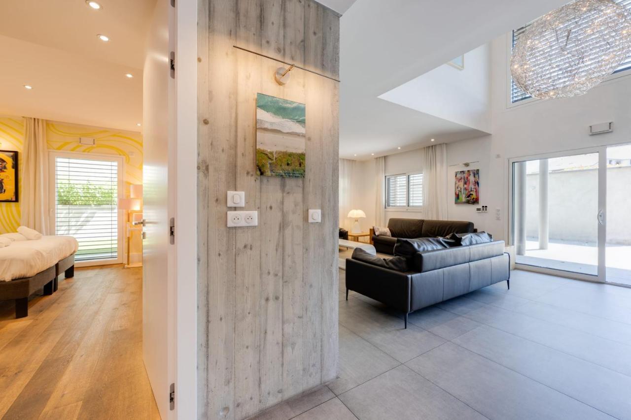 Le Kube - Appartements De Prestige Au Centre D'アヌシー エクステリア 写真