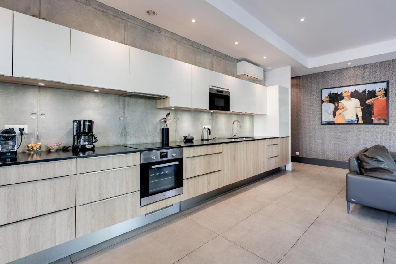 Le Kube - Appartements De Prestige Au Centre D'アヌシー エクステリア 写真
