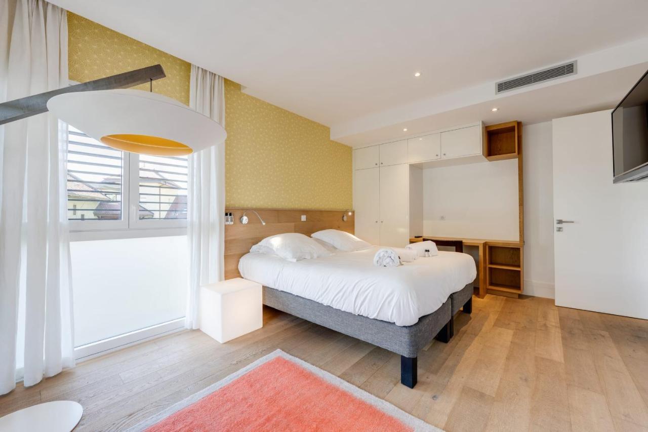 Le Kube - Appartements De Prestige Au Centre D'アヌシー エクステリア 写真
